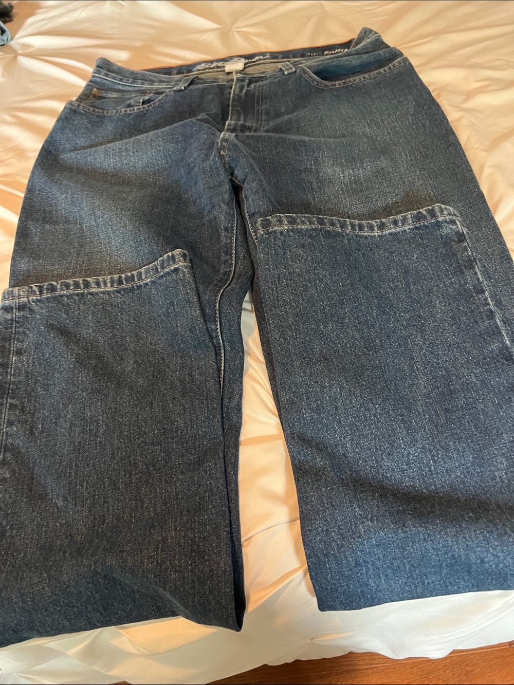 Eddie Bauer Men's Dark Blue Relaxed Straight Jeans
